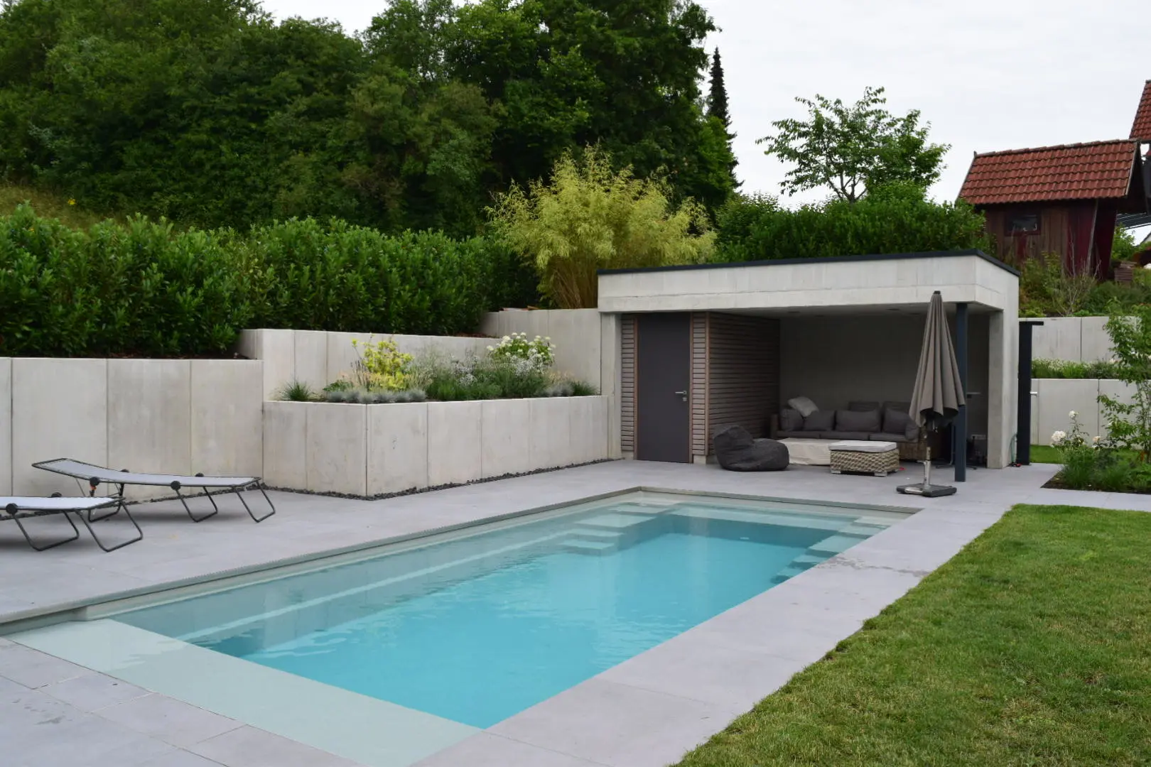 Ferigbecken,Chlorpool,modern